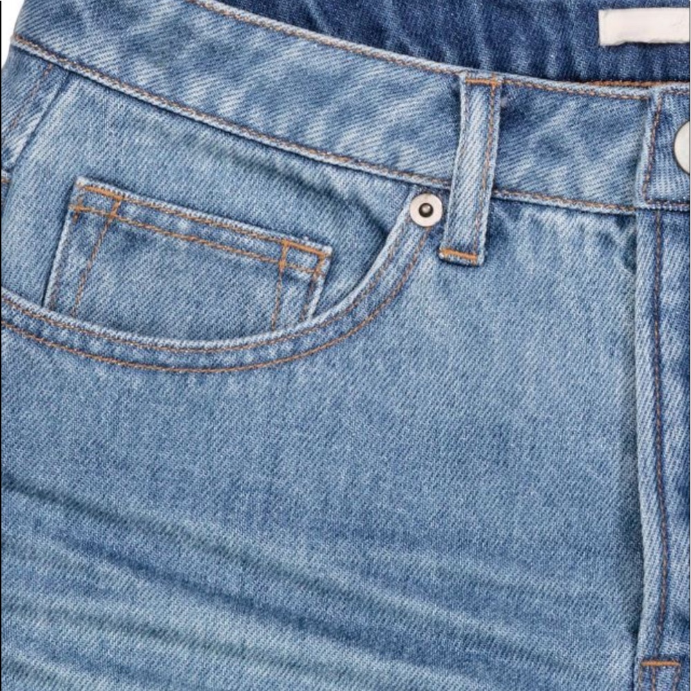 H&M Woman’s Light Blue Scallop-Hem Low Waist Denim Shorts Size: 8 - Picture 9 of 13
